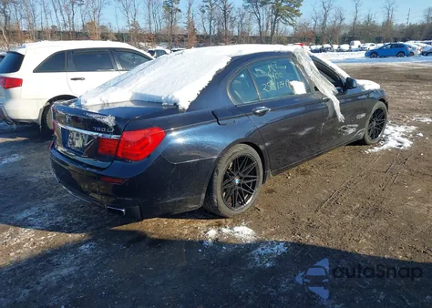 2011 BMW 750Li z USA, uszkodzony, nr VIN WBAKB8C58BCY64494